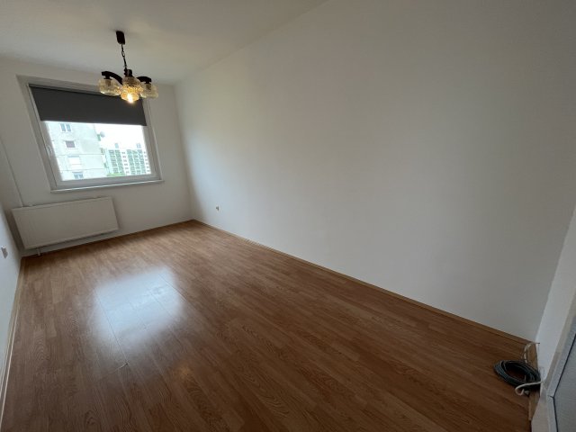 Eladó panellakás, Debrecenben 59.9 M Ft, 2 szobás