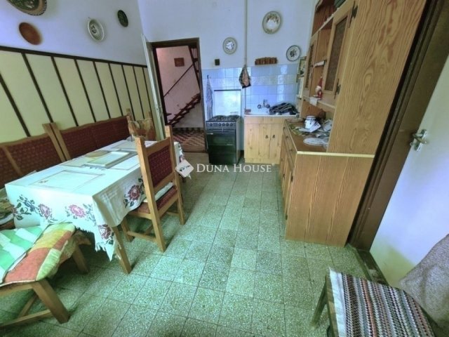 Eladó családi ház, Gyömrőn 99.9 M Ft, 5 szobás