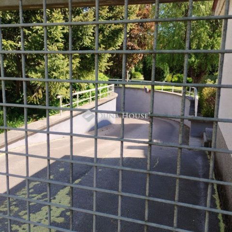 Eladó ipari ingatlan, Budapesten, XIV. kerületben 50 M Ft