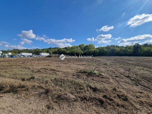 Eladó ipari ingatlan, Gárdonyban 39.9 M Ft / költözzbe.hu