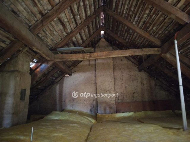 Eladó családi ház, Bátaszéken 53.9 M Ft, 5 szobás