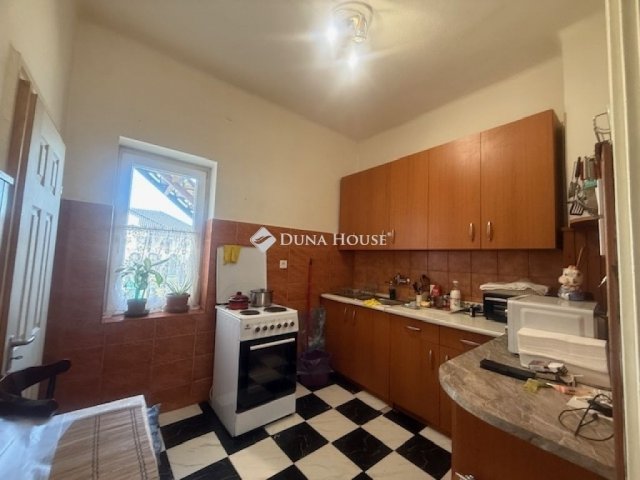 Eladó családi ház, Vecsésen 62 M Ft, 2 szobás