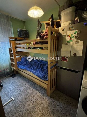 Eladó panellakás, Debrecenben 49.9 M Ft, 2 szobás