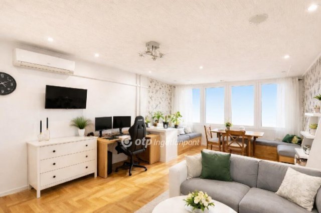Eladó panellakás, Budapesten, XI. kerületben 78.5 M Ft