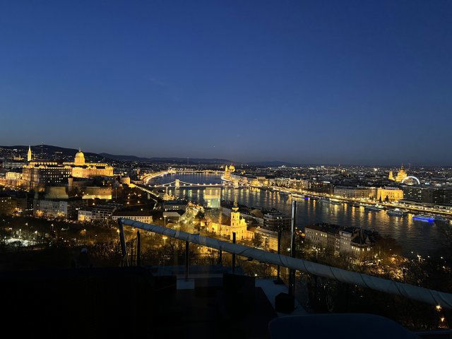 Kiadó téglalakás, albérlet, Budapesten, I. kerületben, 4 szobás