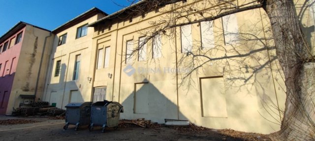 Eladó ipari ingatlan, Budapesten, III. kerületben 1431.976 M Ft