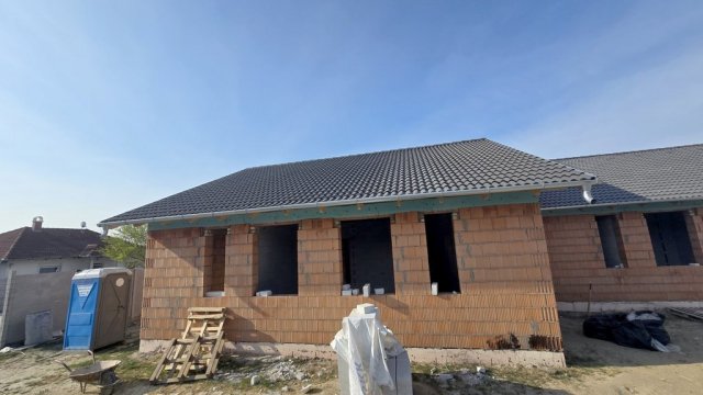 Eladó sorház, Dunaharasztin 99.99 M Ft, 4 szobás