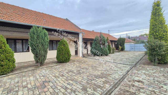 Eladó családi ház, Békéscsabán 39.9 M Ft, 4 szobás