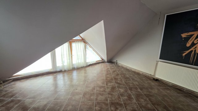 Eladó üzlethelyiség, Szentlőrincen 42.5 M Ft