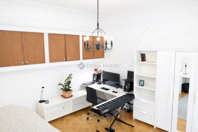 Eladó téglalakás, Budapesten, IX. kerületben 46 M Ft, 1 szobás