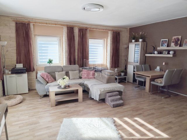 Eladó családi ház, Veszprémfajszon 68 M Ft, 3+1 szobás