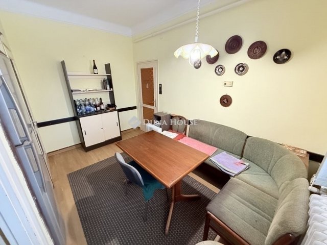 Eladó családi ház, Budapesten, XVIII. kerületben 145 M Ft