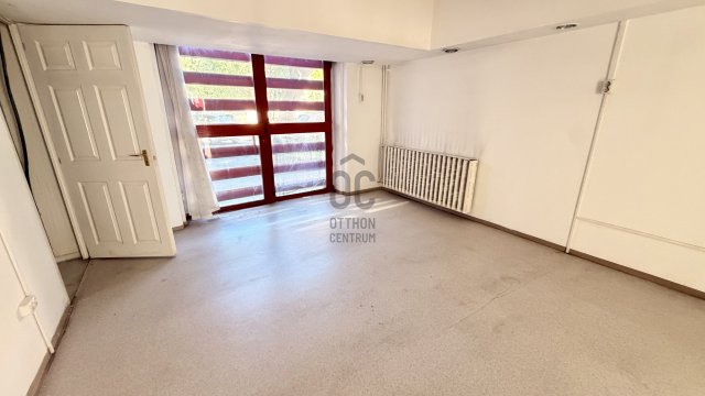 Eladó ipari ingatlan, Budapesten, X. kerületben 55 M Ft