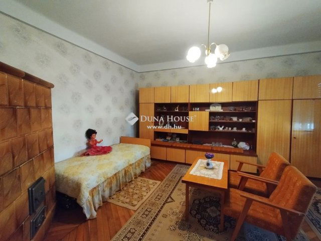 Eladó családi ház, Undon 30 M Ft, 2 szobás