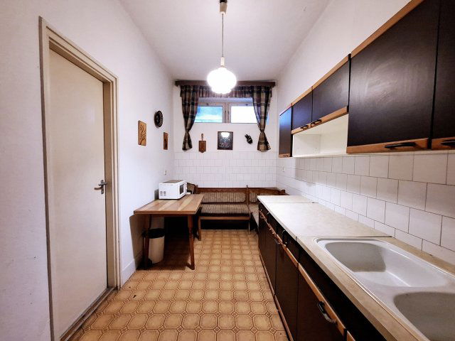 Eladó családi ház, Sümegen 20 M Ft, 2 szobás