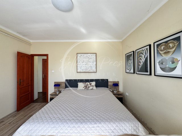 Kiadó téglalakás, albérlet, Pécsett, Bárány úton, 2 szobás