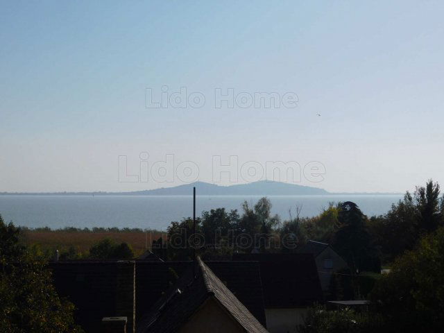 Eladó családi ház, Badacsonytomajon 103.74 M Ft, 3 szobás