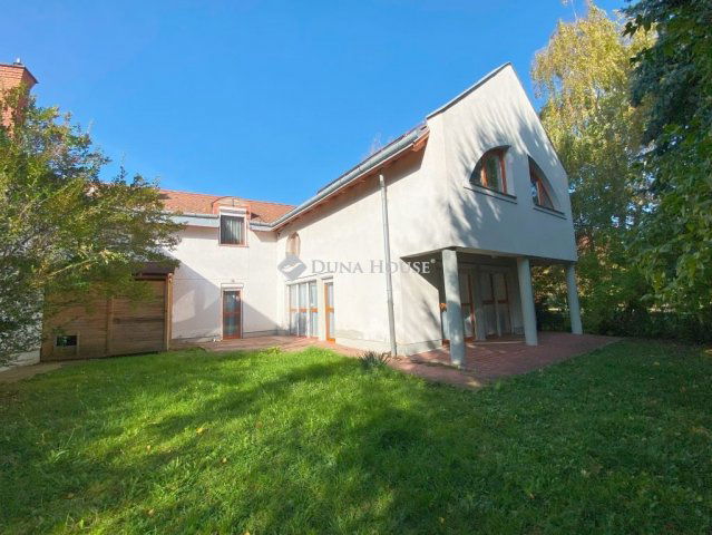 Eladó sorház, Kőszegen 74.9 M Ft, 7 szobás