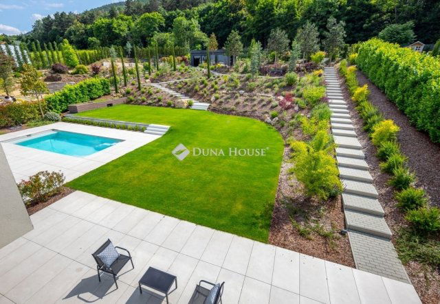 Kiadó ikerház, albérlet, Budapesten, III. kerületben, 4 szobás