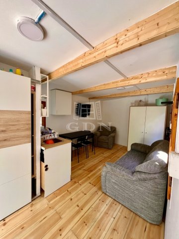 Eladó nyaraló, Szigetszentmártonban 23.9 M Ft, 1+1 szobás