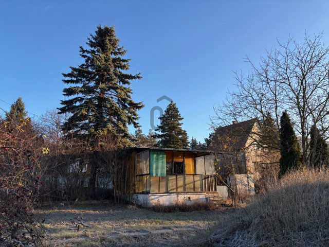 Eladó családi ház, Pomázon 23 M Ft, 2 szobás