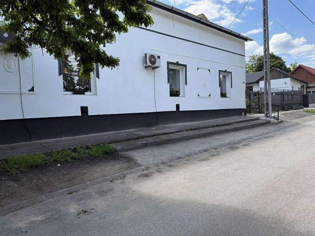 Eladó családi ház, Budapesten, XV. kerületben 149.5 M Ft