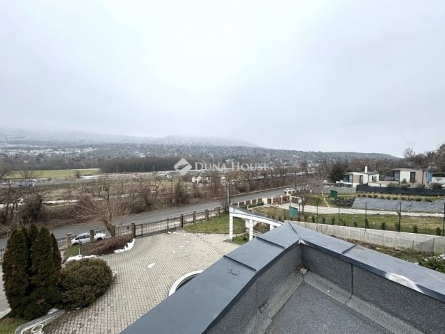 Eladó téglalakás, Budapesten, III. kerületben 194.9 M Ft