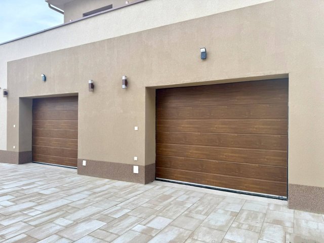 Eladó ikerház, Debrecenben 129 M Ft, 5 szobás