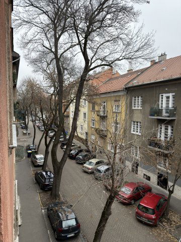 Eladó téglalakás, Budapesten, III. kerületben 139.9 M Ft