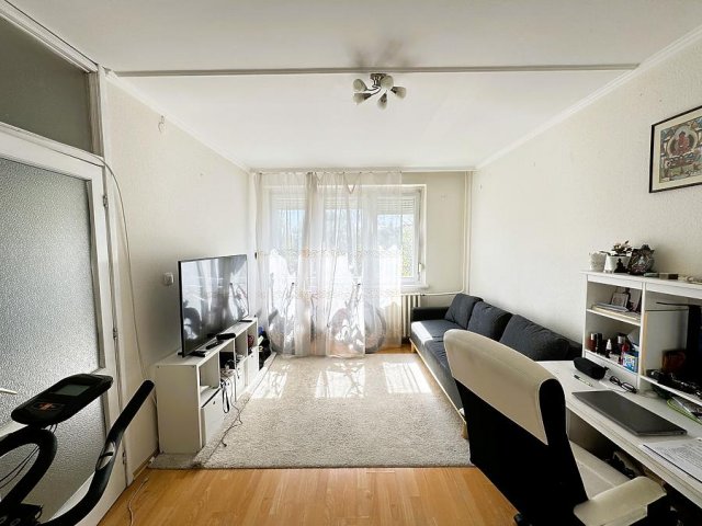 Eladó panellakás, Budapesten, III. kerületben 99.5 M Ft