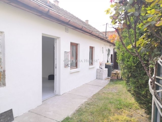 Eladó téglalakás, Budapesten, XX. kerületben 32.9 M Ft, 2 szobás