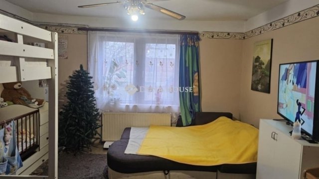 Eladó családi ház, Ócsán 40 M Ft, 2 szobás