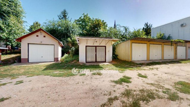 Eladó téglalakás, Nyíregyházán 36.5 M Ft, 1 szobás