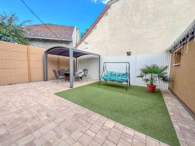 Eladó családi ház, Budapesten, XX. kerületben 99.9 M Ft