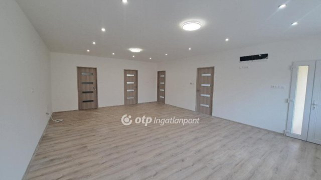 Eladó családi ház, Csanyteleken 34.999 M Ft, 3+1 szobás