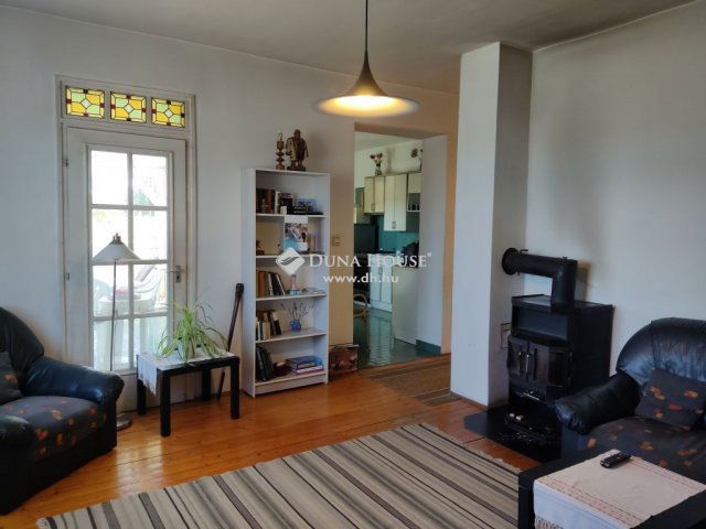 Eladó családi ház, Dunabogdányban 170 M Ft, 6+3 szobás