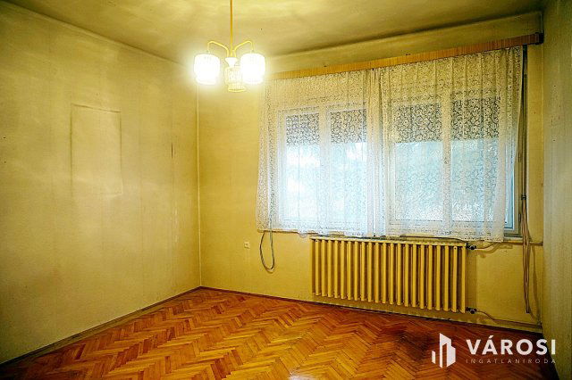 Eladó családi ház, Lajosmizsén 49.9 M Ft, 5+1 szobás