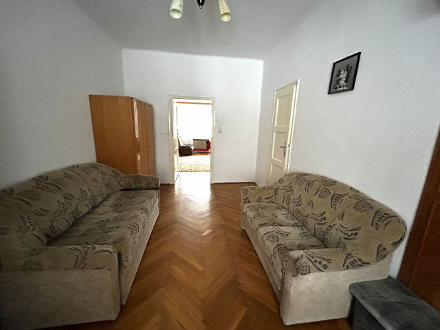 Eladó téglalakás, Szegeden 58.9 M Ft, 2+1 szobás