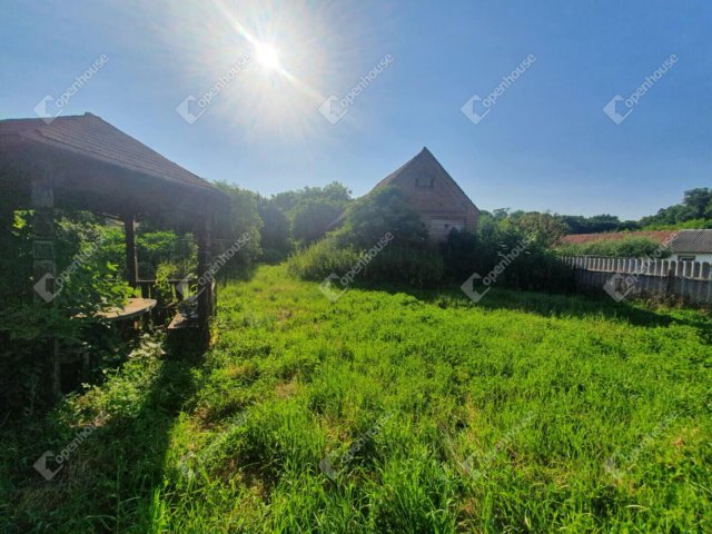 Eladó családi ház, Potonyon 5.5 M Ft, 2 szobás