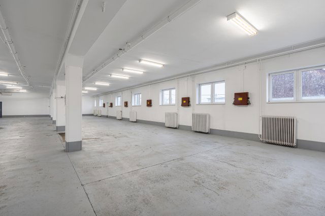 Kiadó ipari ingatlan, Budapesten, XVIII. kerületben, Üllői úton