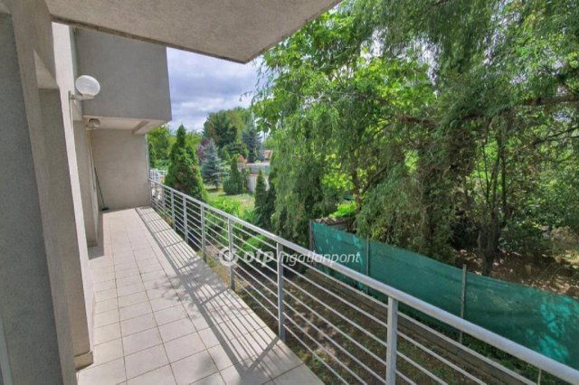 Eladó téglalakás, Budapesten, III. kerületben 115 M Ft, 2 szobás