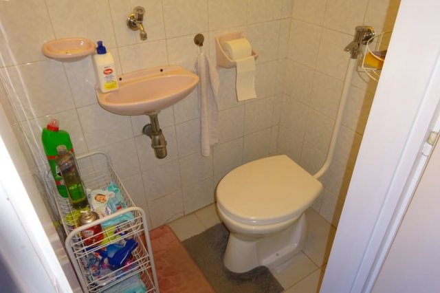 Eladó családi ház, Székesfehérvárott 97 M Ft, 5 szobás