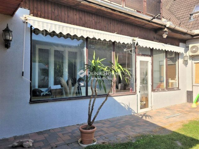 Eladó családi ház, Szigetszentmiklóson 149 M Ft, 5 szobás