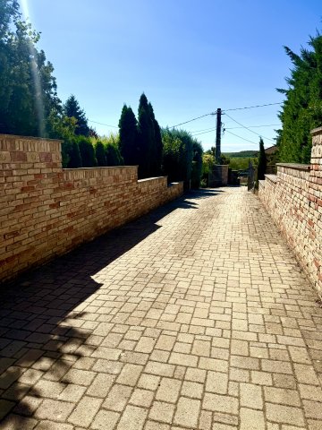 Eladó családi ház, Szadán, Tábornok utcában 219 M Ft, 3 szobás
