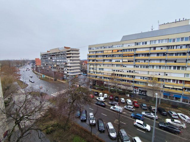 Eladó téglalakás, Kecskeméten 46.4 M Ft, 3 szobás