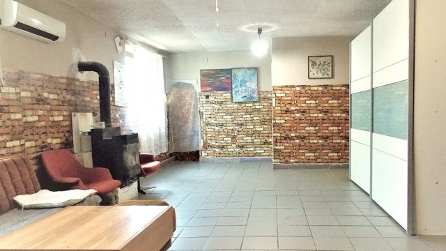 Eladó családi ház, Szankon 16 M Ft, 4 szobás