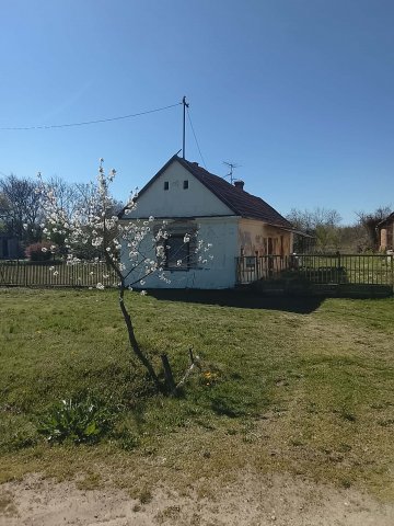 Eladó családi ház, Rinyaszentkirályon 4.5 M Ft, 2 szobás