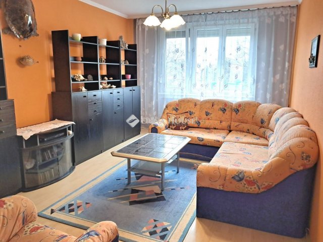 Eladó panellakás, Budapesten, XV. kerületben, Nyírpalota úton