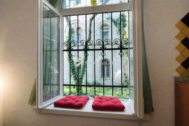 Eladó téglalakás, Budapesten, VIII. kerületben 42.9 M Ft