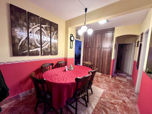 Eladó panellakás, Szombathelyen 51.9 M Ft, 3 szobás